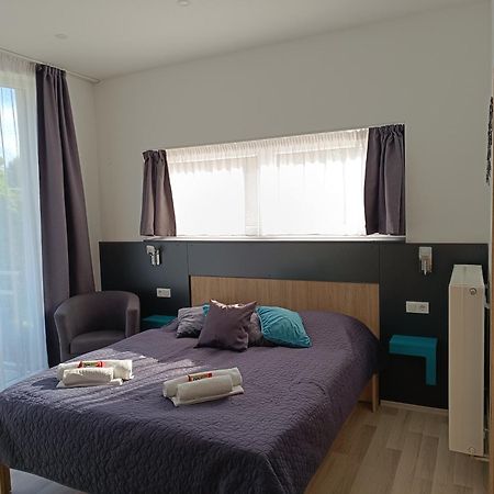 Ujhely Apartmanhaz Siofok Bagian luar foto
