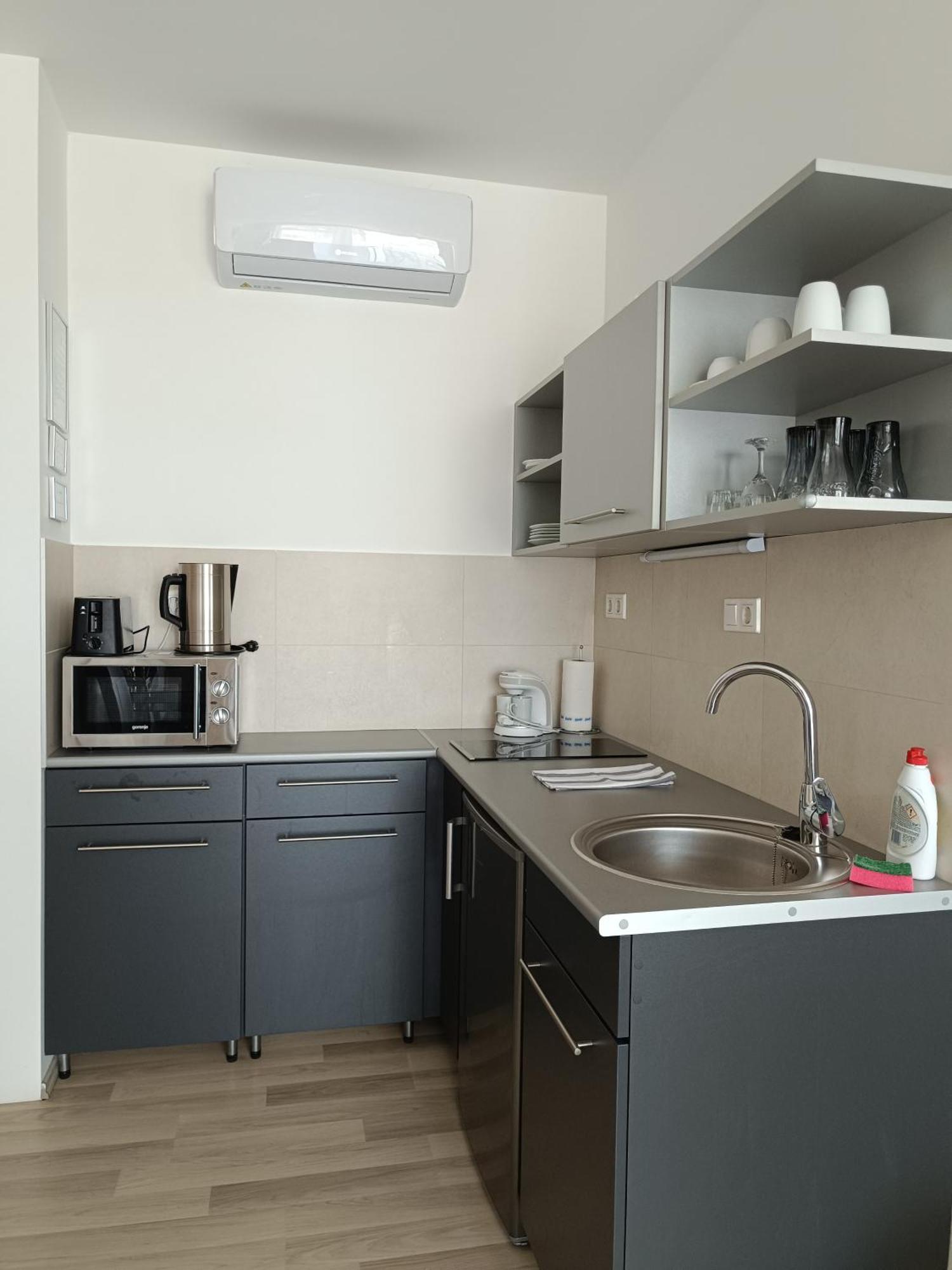 Ujhely Apartmanhaz Siofok Bagian luar foto