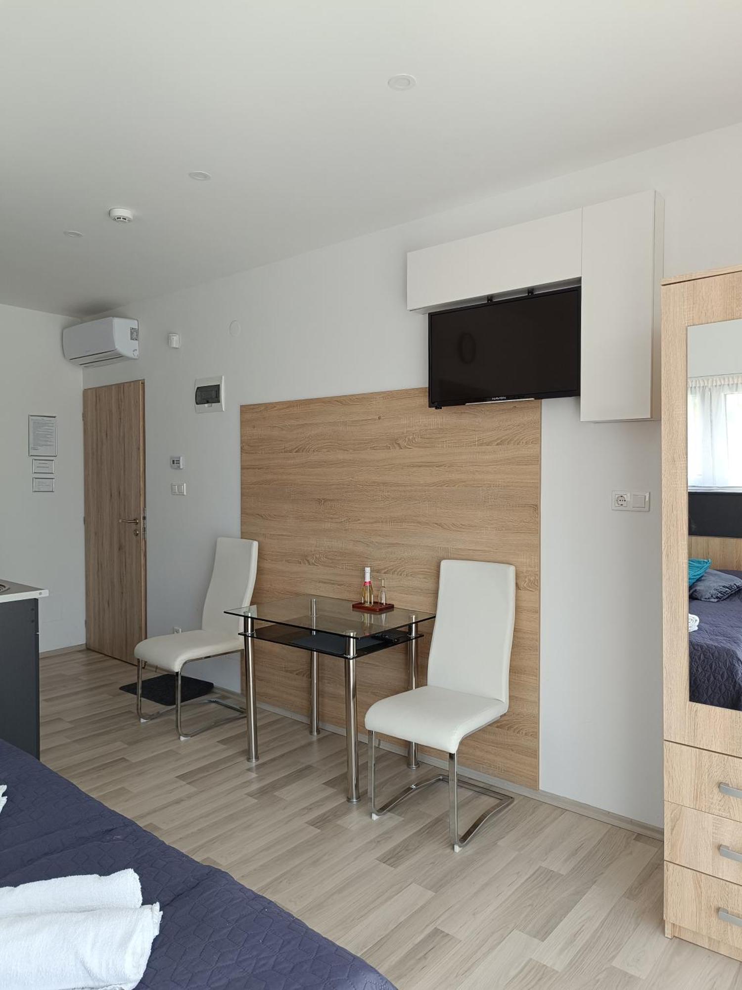 Ujhely Apartmanhaz Siofok Bagian luar foto
