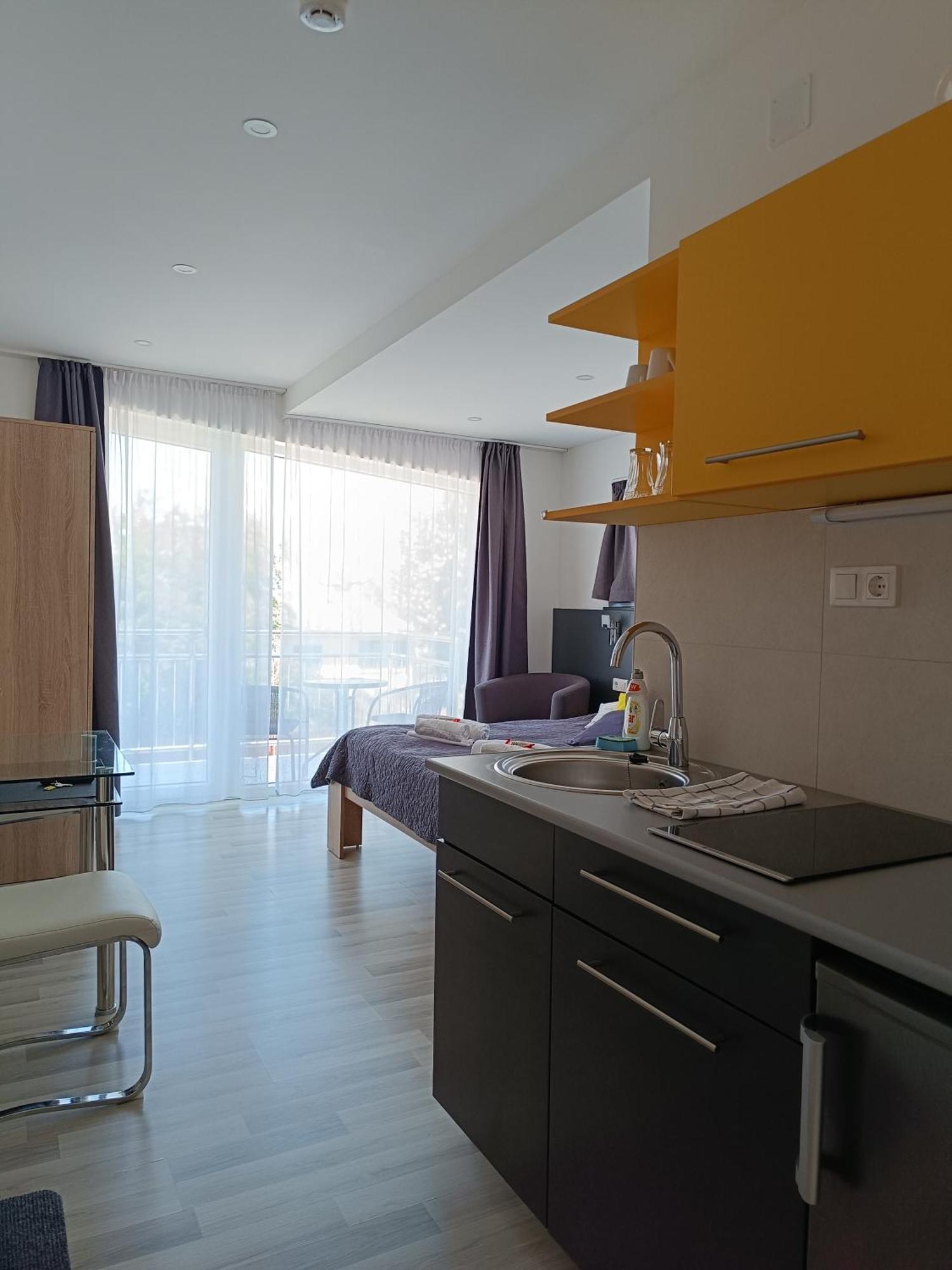 Ujhely Apartmanhaz Siofok Bagian luar foto