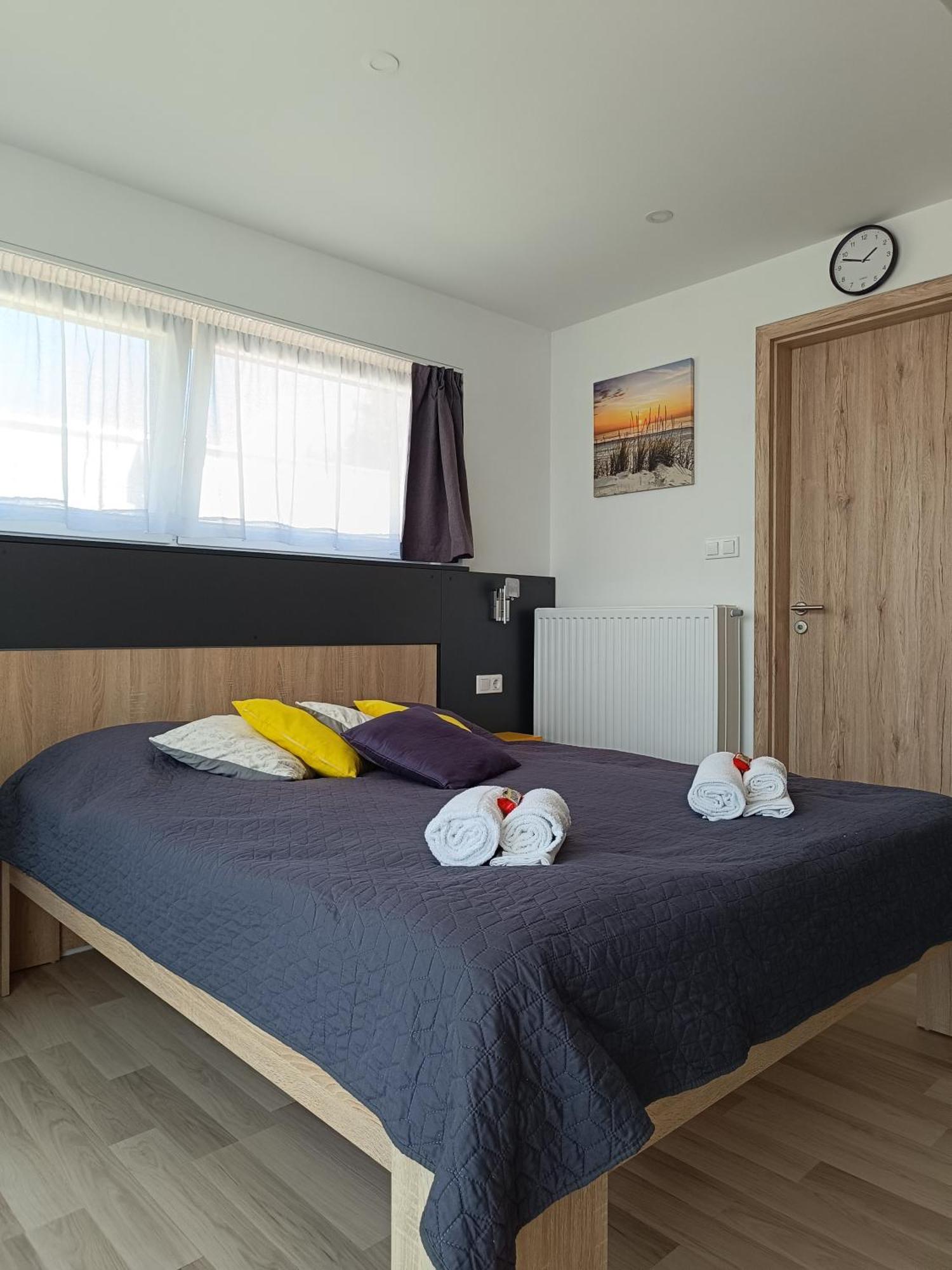 Ujhely Apartmanhaz Siofok Bagian luar foto