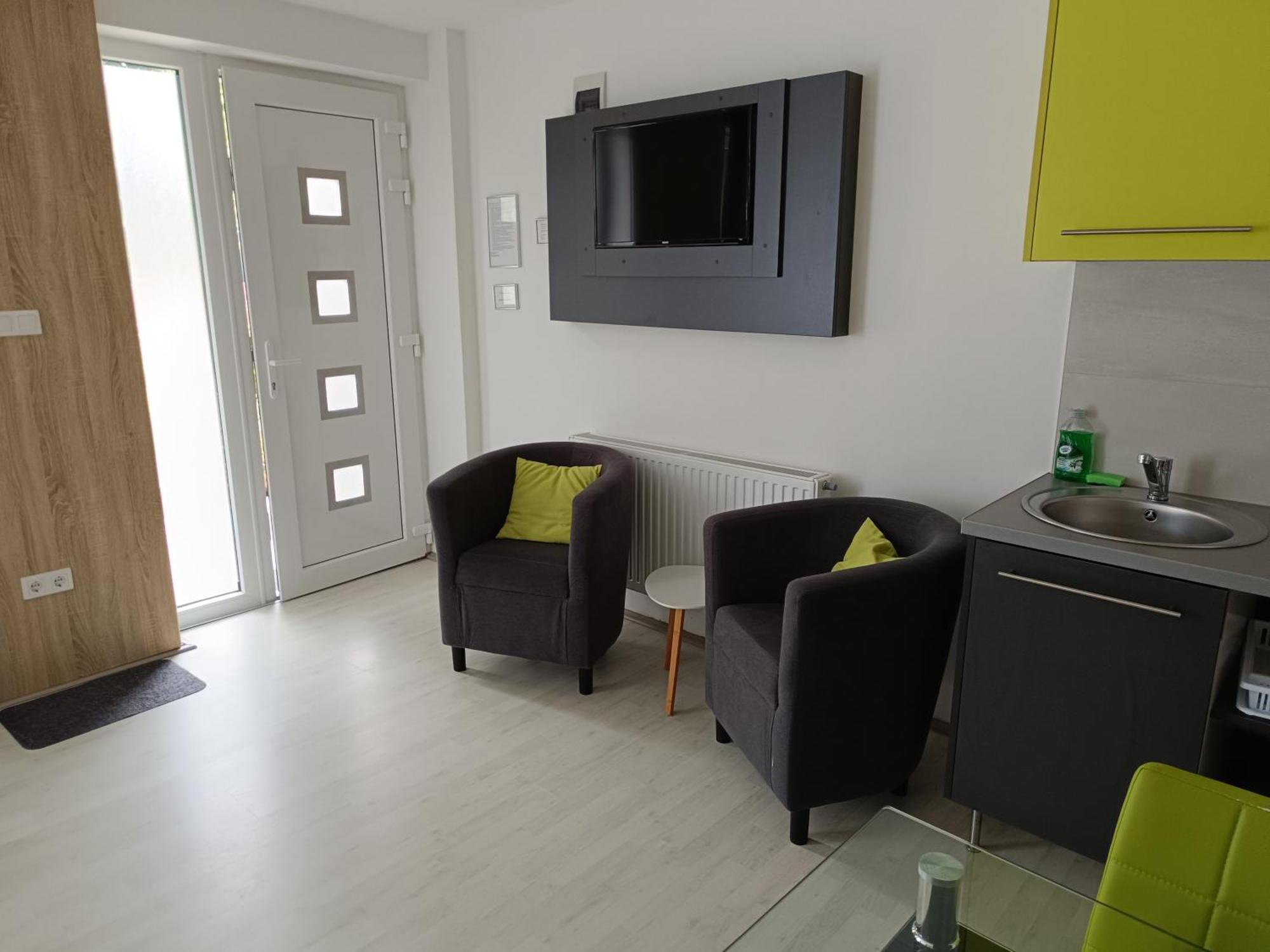 Ujhely Apartmanhaz Siofok Bagian luar foto