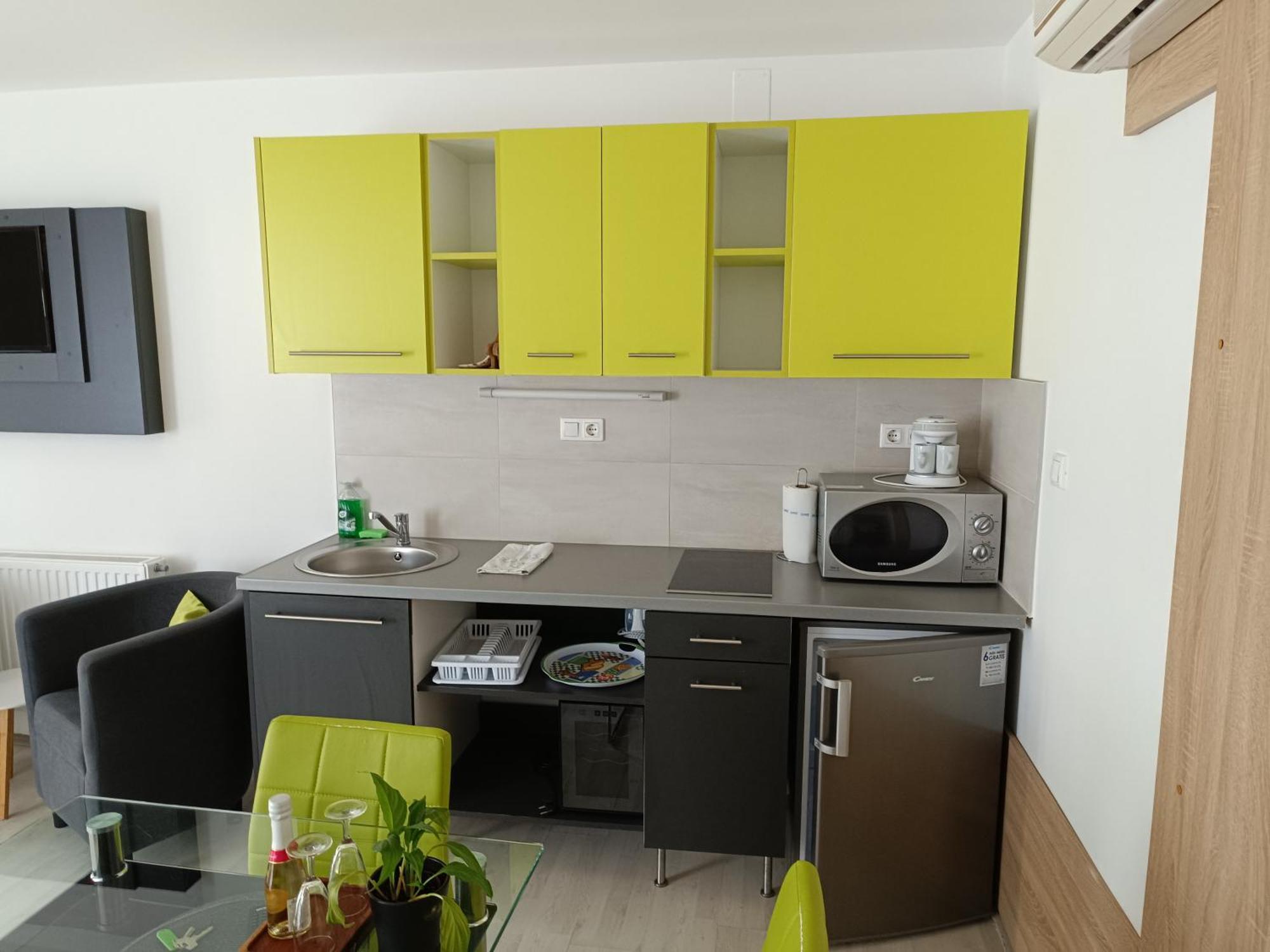 Ujhely Apartmanhaz Siofok Bagian luar foto