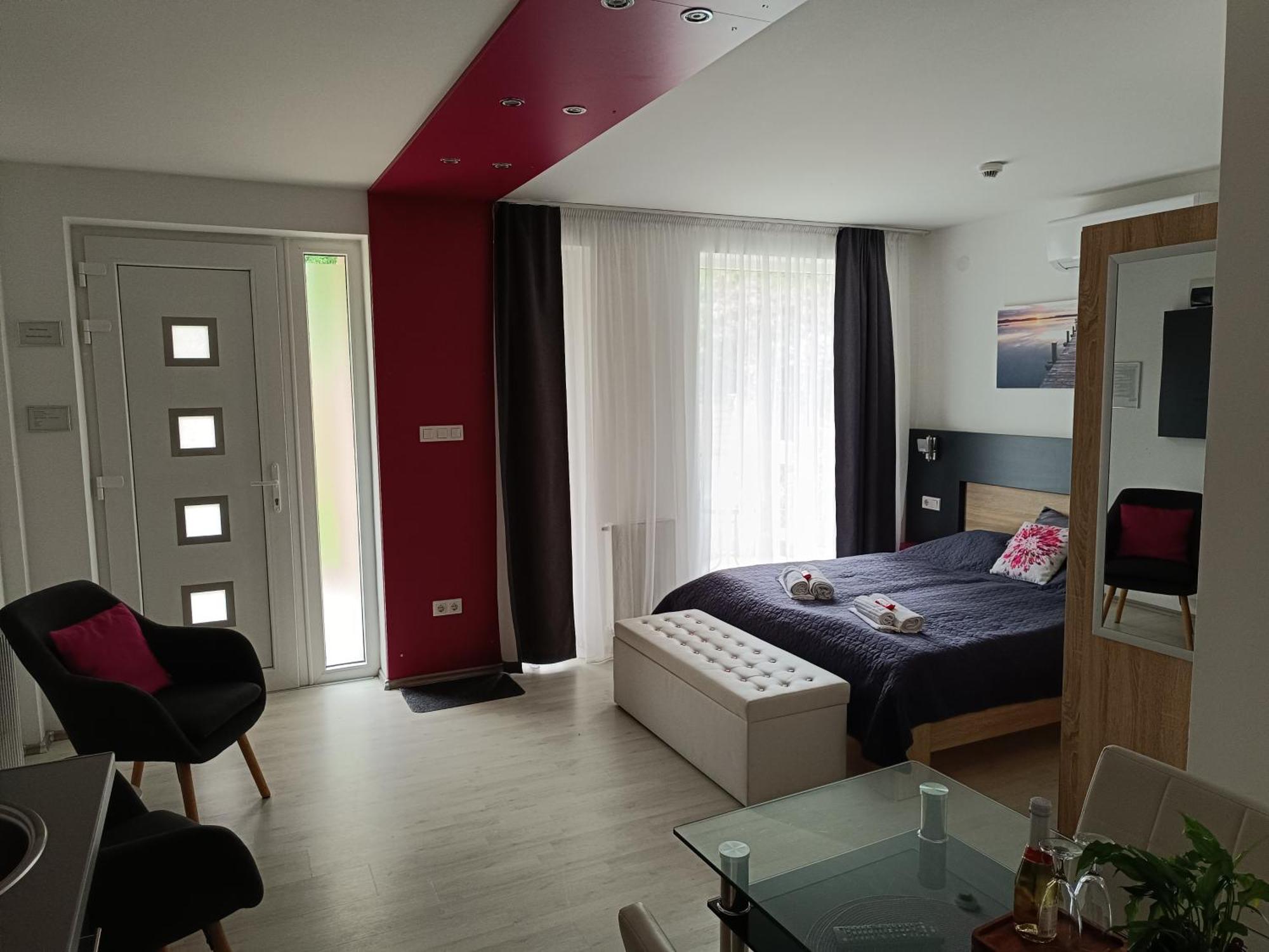 Ujhely Apartmanhaz Siofok Bagian luar foto