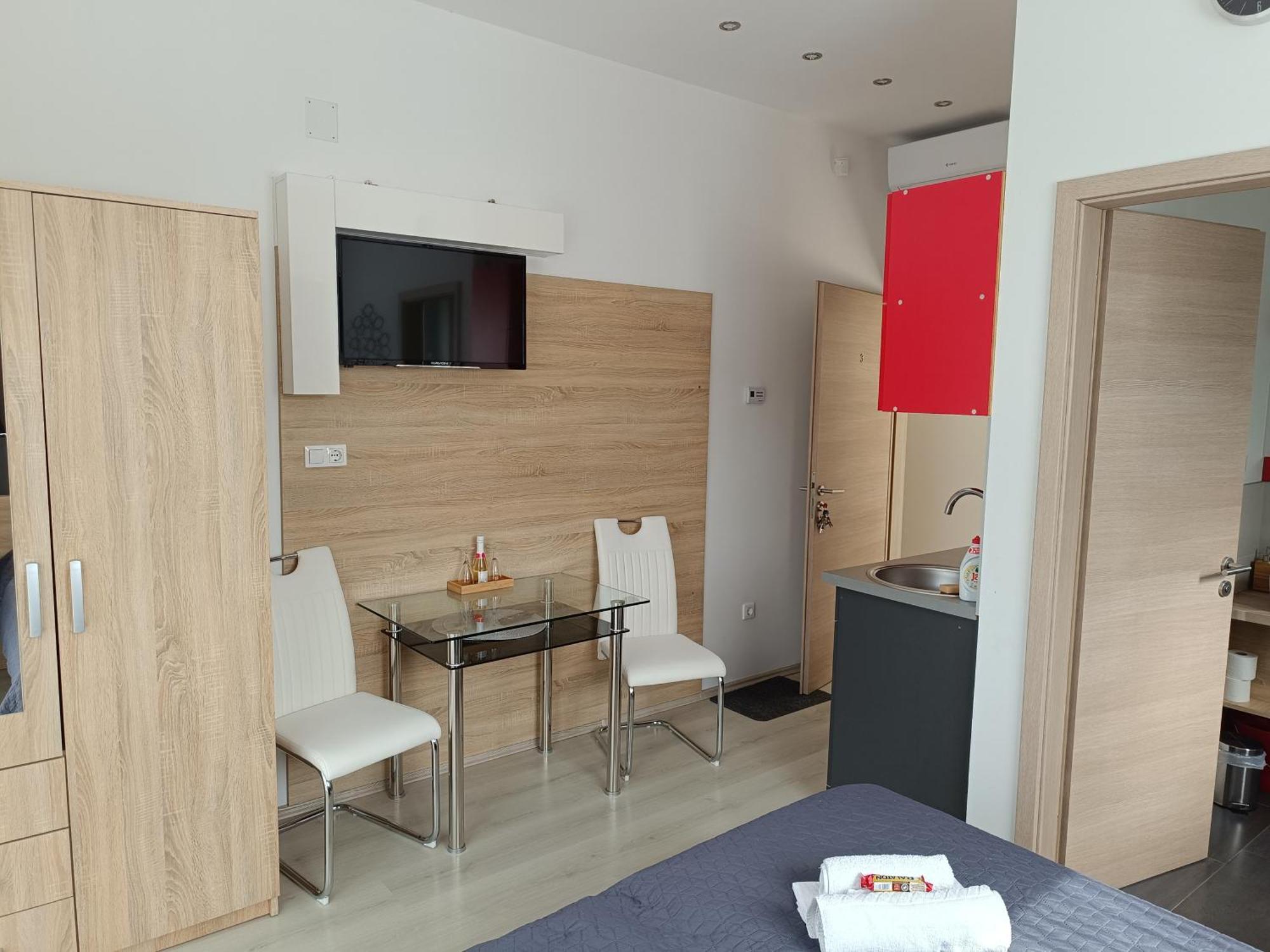 Ujhely Apartmanhaz Siofok Bagian luar foto