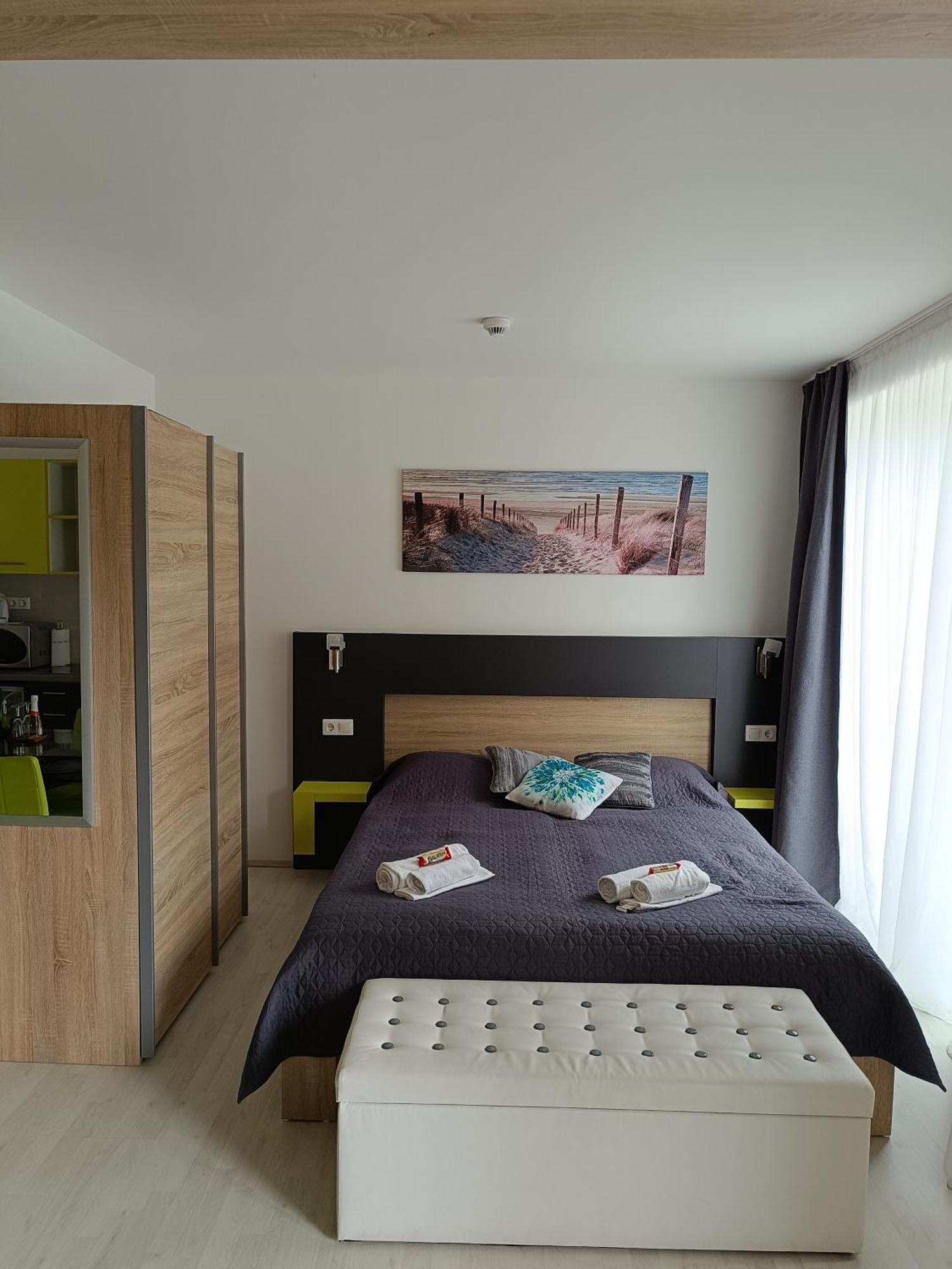 Ujhely Apartmanhaz Siofok Bagian luar foto